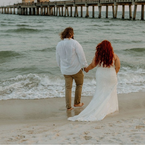 Madi lane wedding dress - Picture 5 of 11